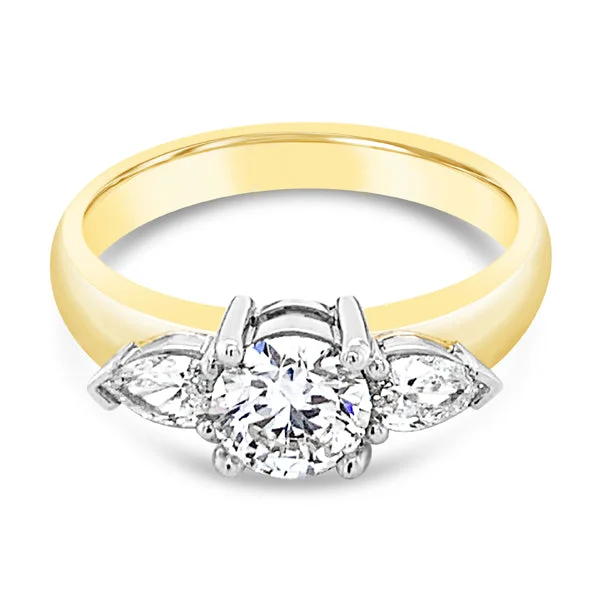 18ct Yellow/Platinum Diamond Ring Milano 0.80ct Centre Pear Cut Sides