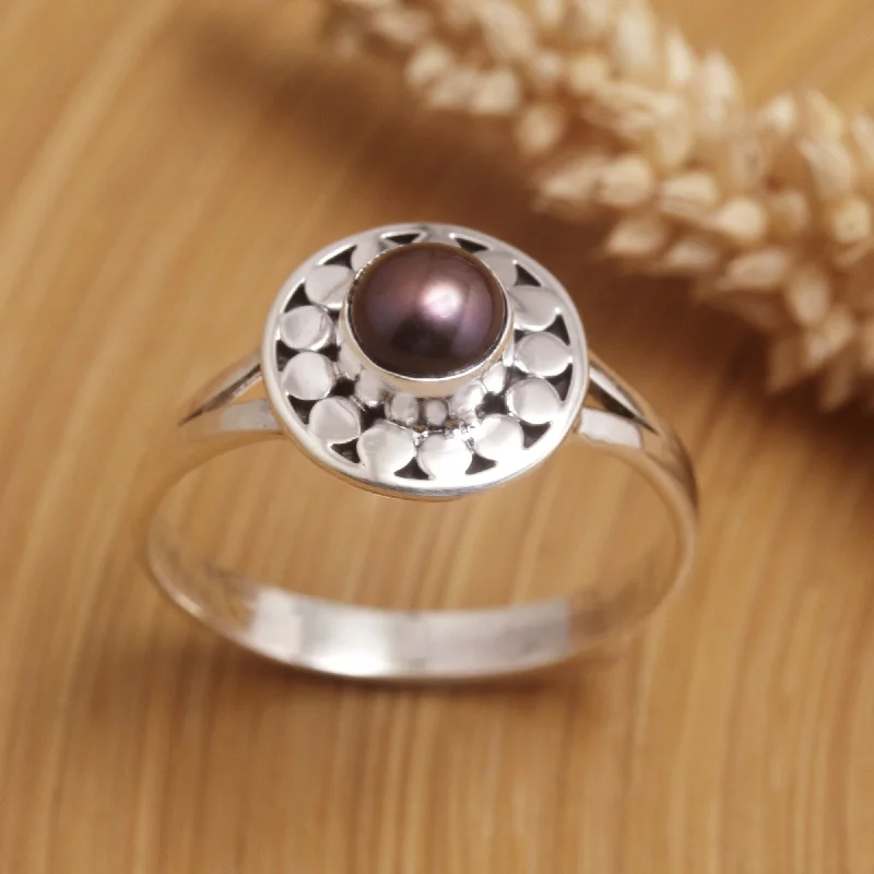 Novica Handmade Fabulous Flair Cultured Pearl Single-Stone Ring