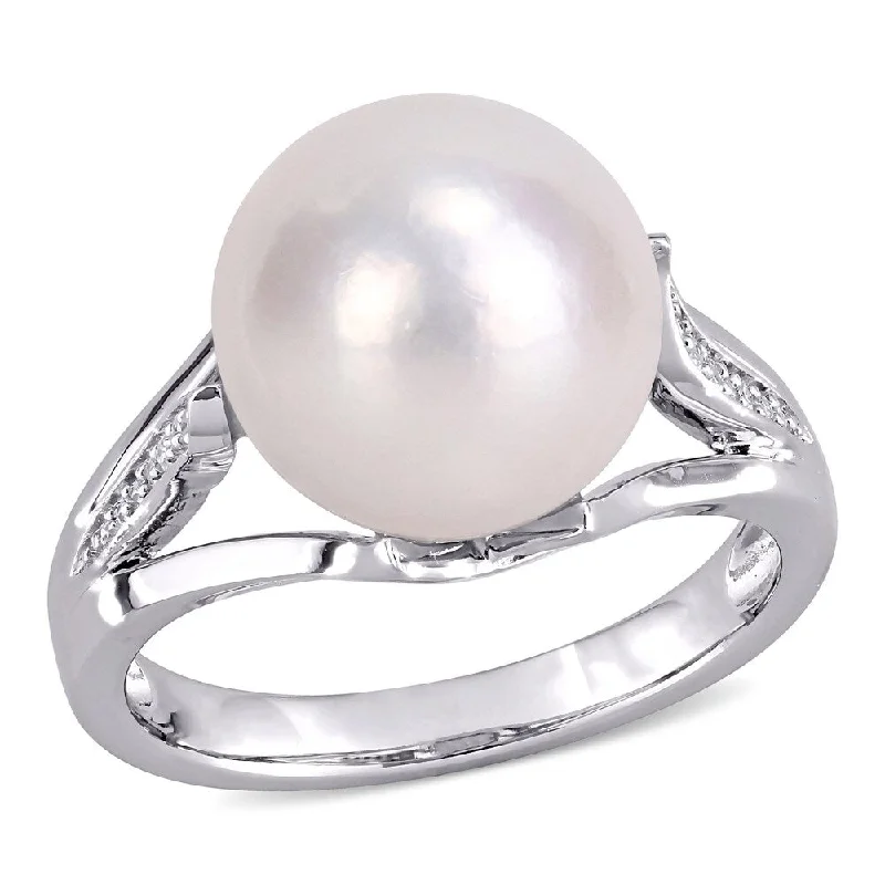 Miadora Sterling Silver Cultured FW Pearl and Diamond Accent Solitaire Split Shank Ring (11-12 mm)