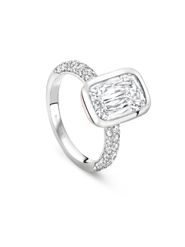 Florentine Ashoka Diamond Platinum Ring