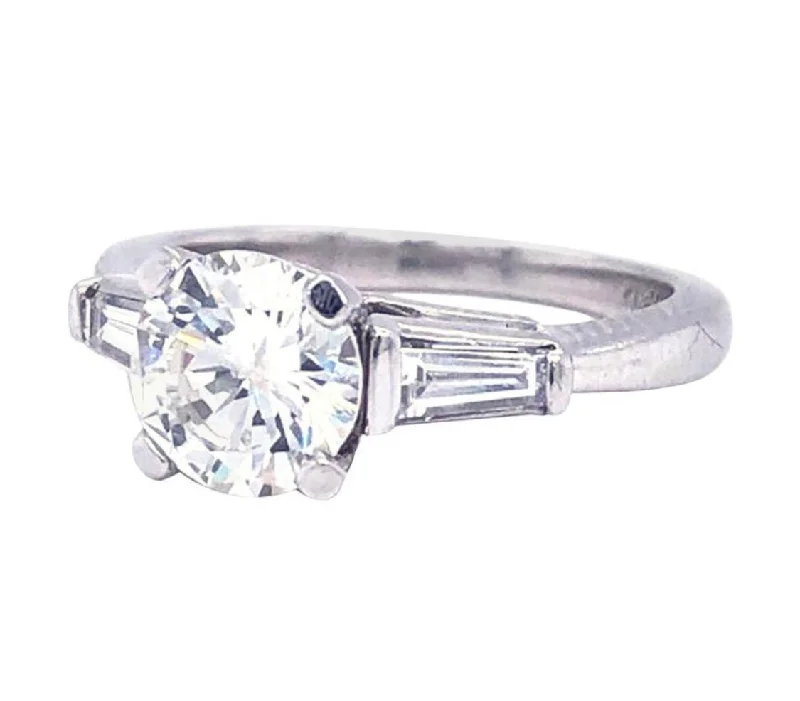 1.03 Carat Center Round Diamond with 0.35 ctw Baguette-Cut Diamond Platinum Ring