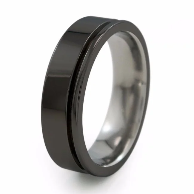 Zuzu | Black Titanium Ring