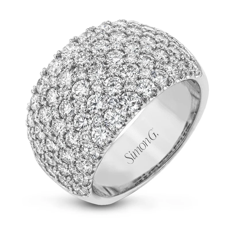 Simon-Set Anniversary Ring In 18k Gold With Diamonds