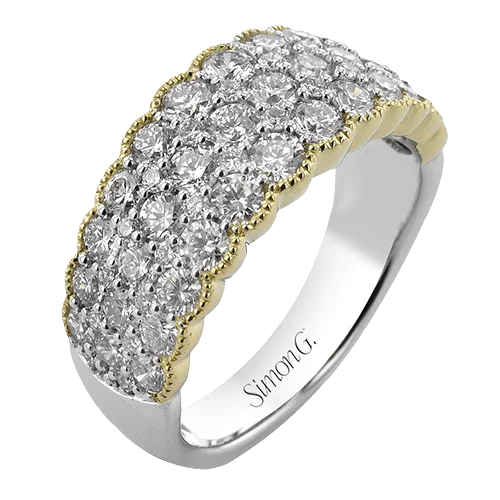 Fashion Ring In 18k Gold With Diamonds