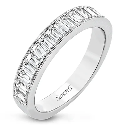 Simon-Set Fashion Ring in 18k Gold With Diamonds