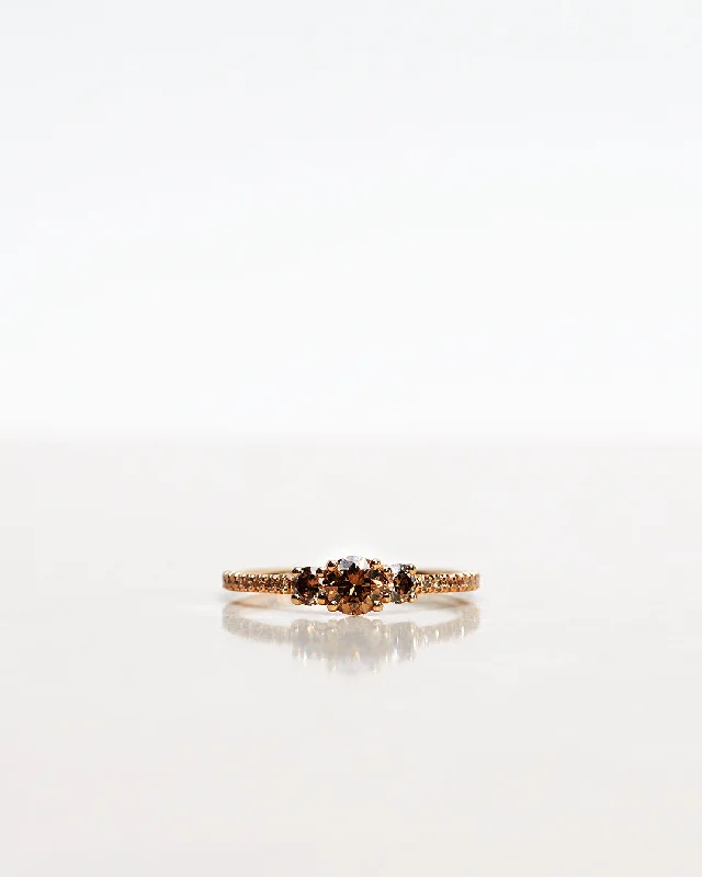 Greta Chocolate 18K Gold, Whitegold or Rosegold Ring w. Diamonds