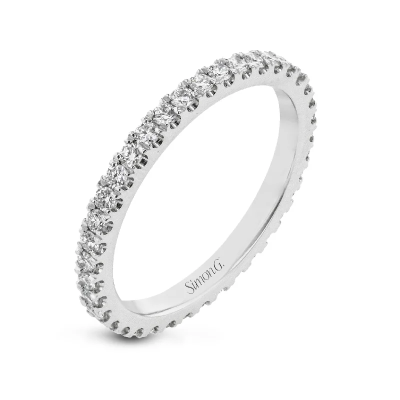 Eternity Wedding Band in 18k Gold with Diamonds