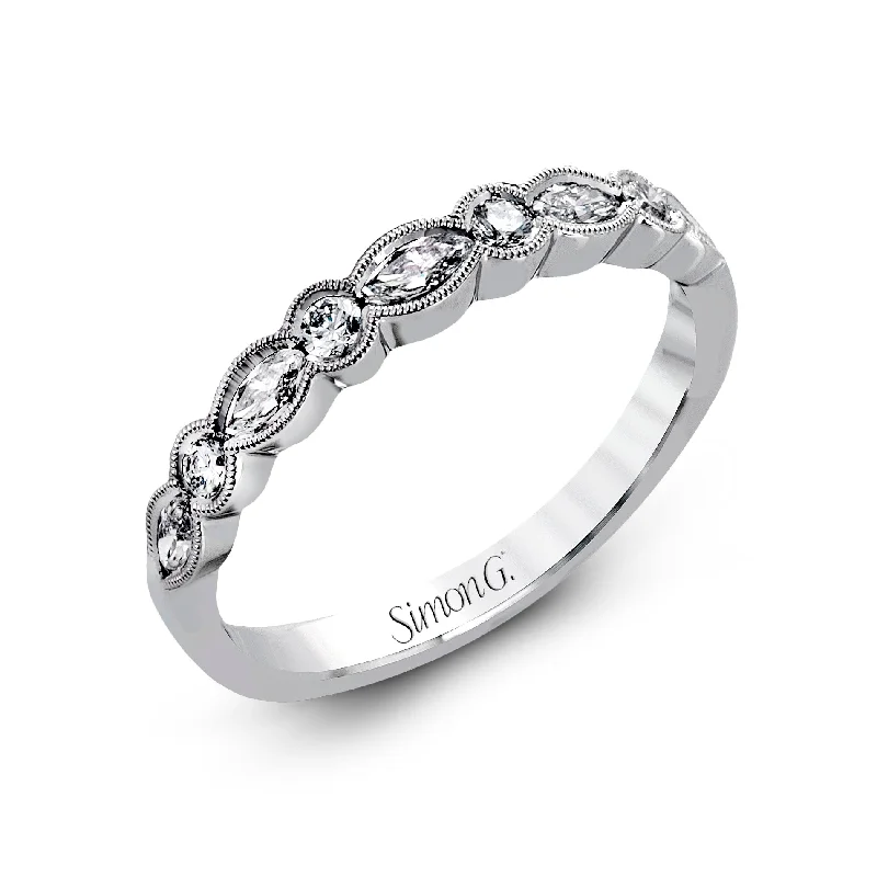 Eternity Wedding Band in 18k Gold with Diamonds