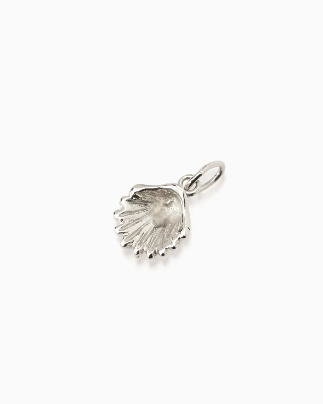 Atlantic Shell Pendant | Silver