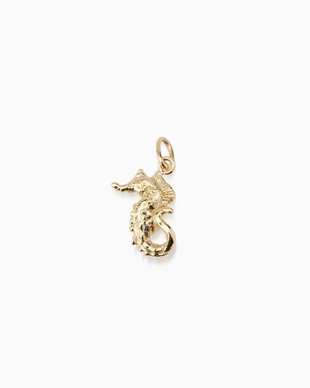 Seahorse Pendant | Gold